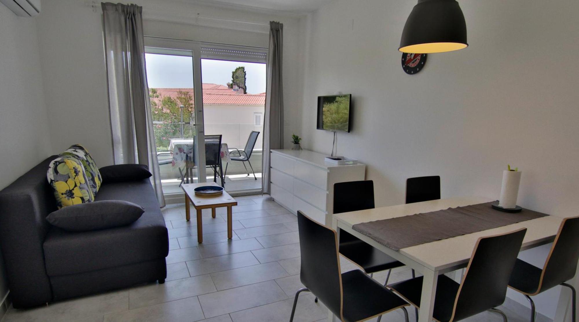 Apartments Luna Novalja Eksteriør bilde