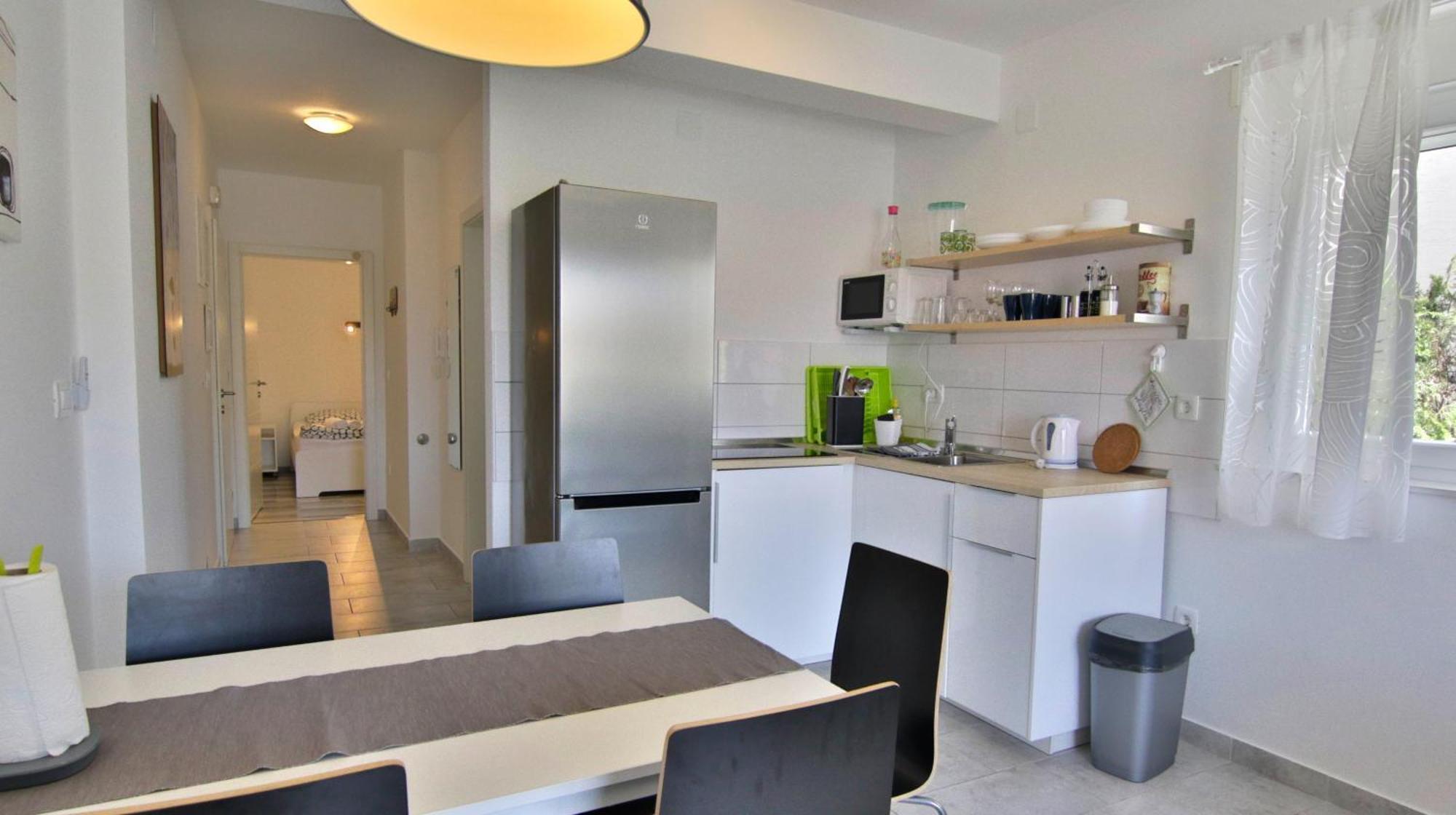 Apartments Luna Novalja Eksteriør bilde